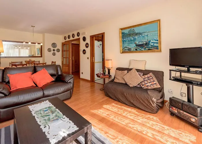 Edificio Blanqueries-2 By Interhome * קאללה